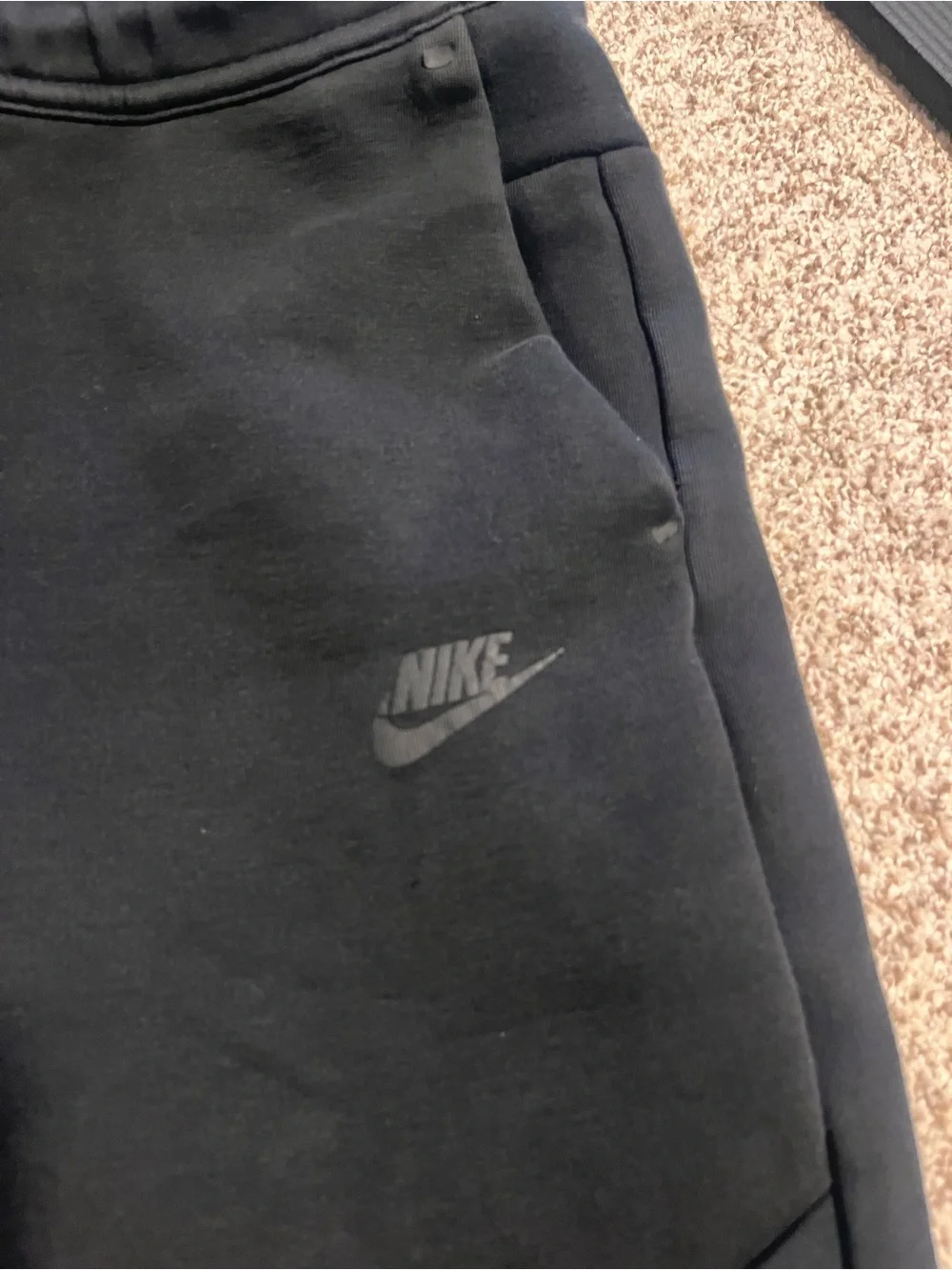 Nike Tech Fleece Joggers Men’s Large Black Tapered Pants HV0959-010